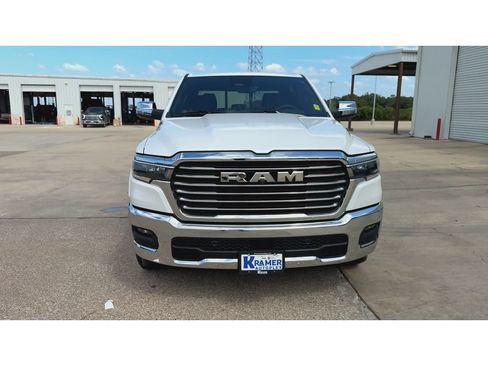 Used 2026 RAM 1500 Laramie AWD/4WD image 3