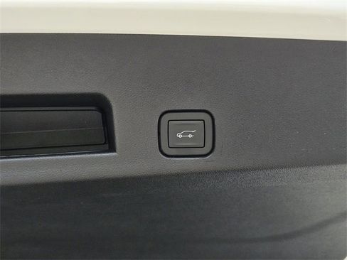 New 2025 GMC Acadia Elevation w/ Black Edition image 7