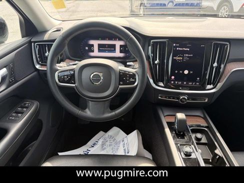 Used 2024 Volvo S60 B5 Plus FWD image 23