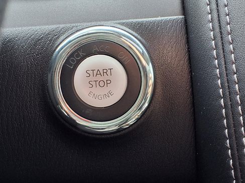 Used 2019 Nissan Armada SL w/ Premium Package image 25