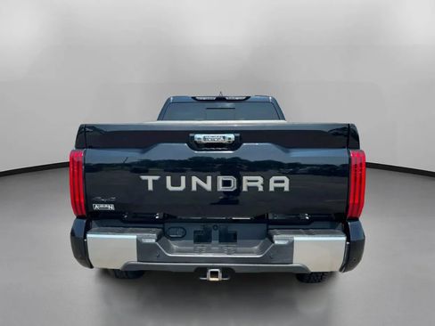 Used 2022 Toyota Tundra Limited w/ Power Package AWD/4WD image 11
