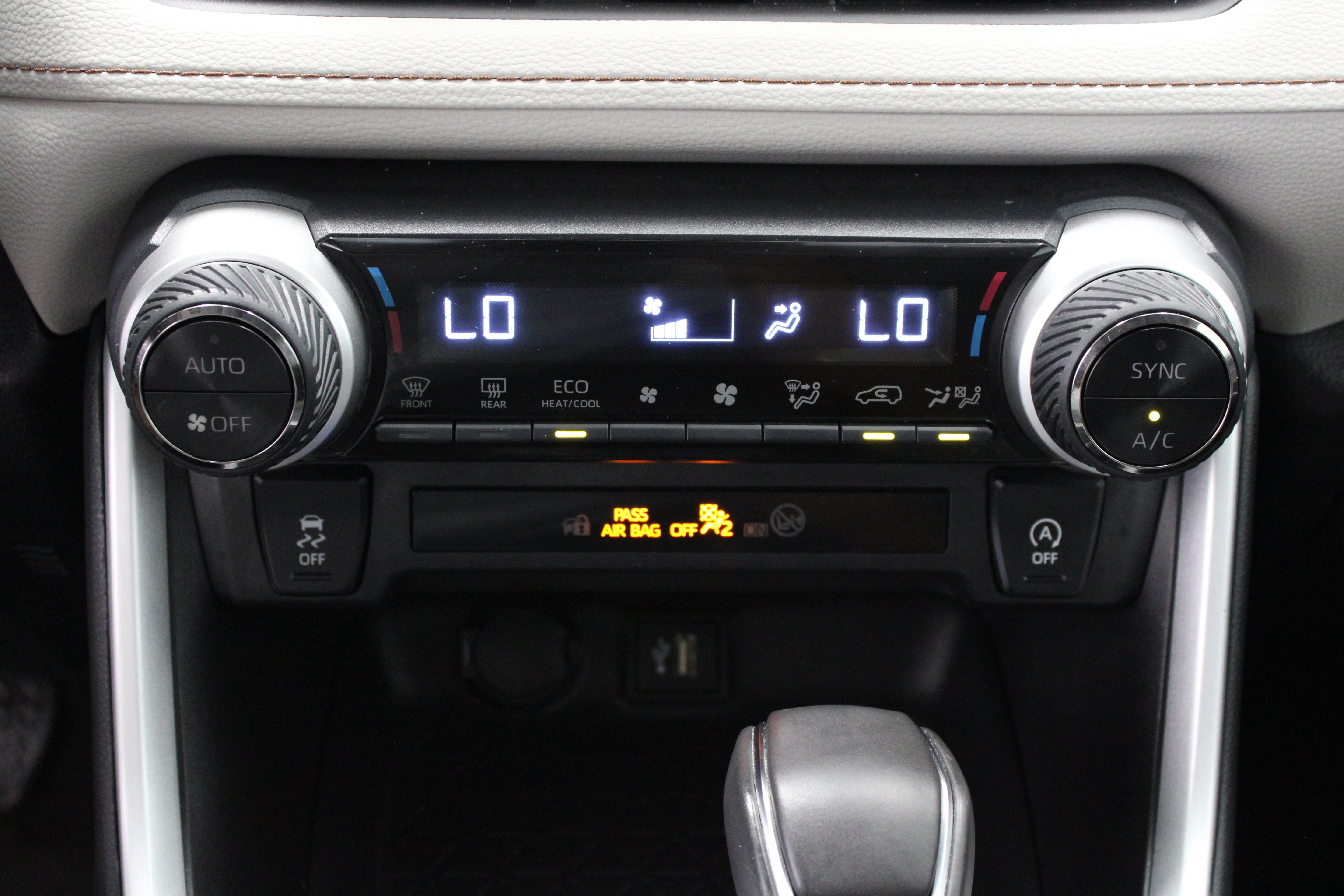 Used 2023 Toyota RAV4 XLE Premium FWD image 20