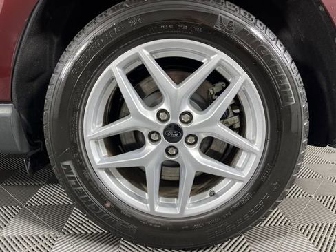 Used 2024 Ford Edge SEL image 11