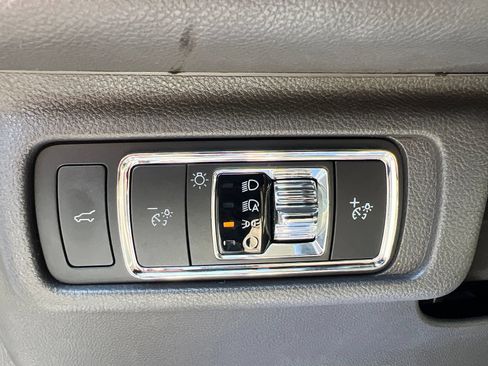 Used 2020 Lincoln Corsair AWD w/ Equipment Group 101A image 29