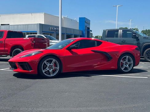 Used 2020 Chevrolet Corvette Stingray Coupe w/ 1LT image 12