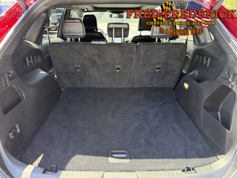 Used 2023 Ford Edge ST-Line AWD/4WD image 7