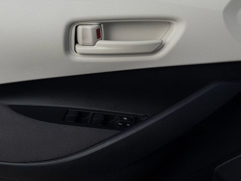 Used 2026 Toyota Corolla LE FWD image 23