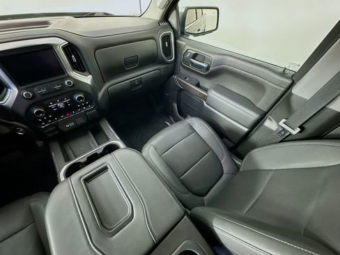 Used 2022 Chevrolet Silverado 1500 LTZ w/ LTZ Premium Package AWD/4WD image 11