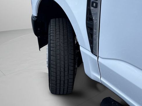 Certified 2025 Ford F350 XL AWD/4WD image 46