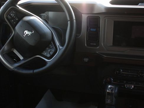 Used 2023 Ford Bronco Outer Banks image 18