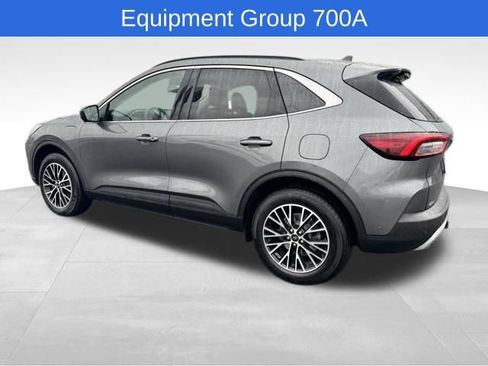 Used 2024 Ford Escape SE w/ PHEV Premium Package FWD image 6