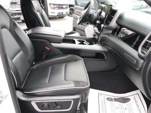 Used 2025 RAM 1500 Laramie w/ Night Edition AWD/4WD image 31