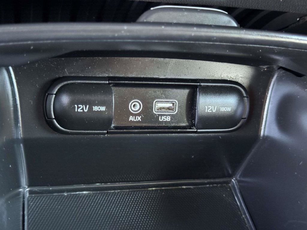 Used 2019 Kia Sorento FWD image 9