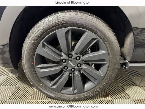 Used 2023 Lincoln Navigator L Reserve w/ Equipment Group 201A image 13