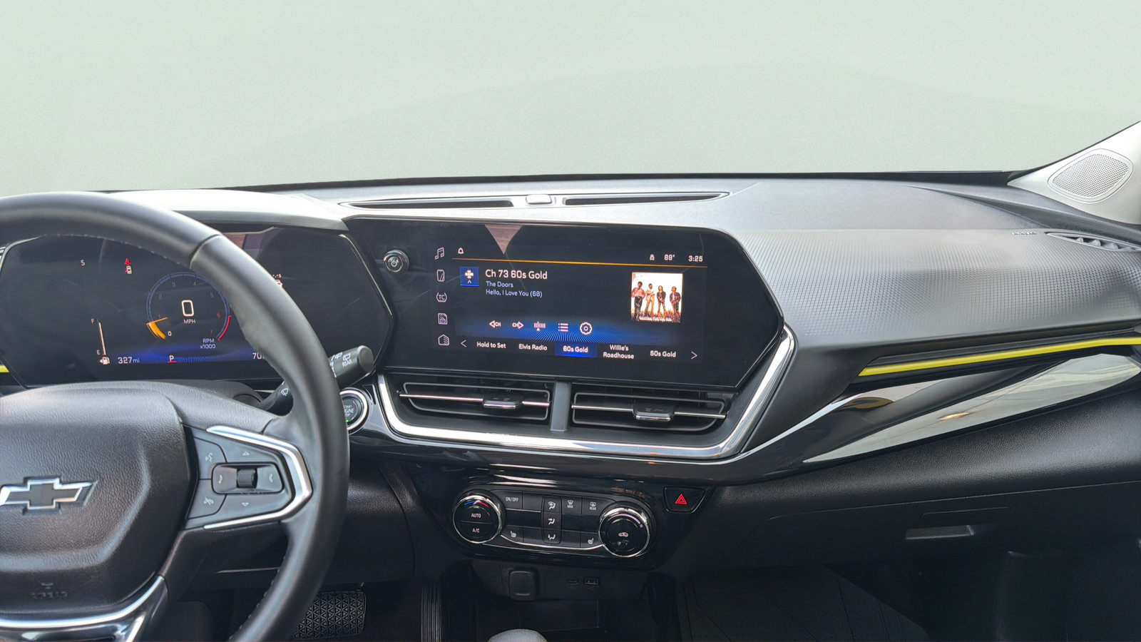 Used 2026 Chevrolet Trax ACTIV w/ Driver Confidence Package FWD image 14