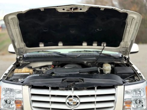 Used 2004 Cadillac Escalade 2WD image 25