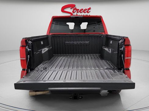 Certified 2025 Toyota Tacoma TRD Off-Road image 10