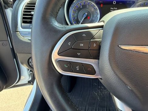 Used 2021 Chrysler 300 Touring L RWD image 23