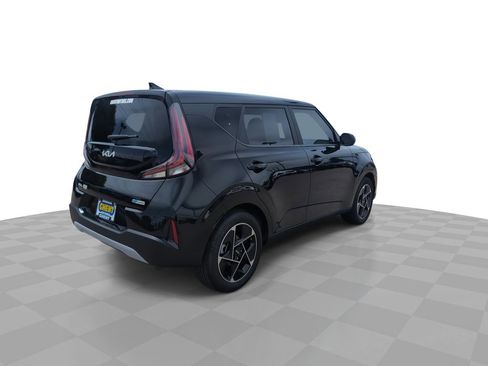 Used 2024 Kia Soul EX image 8
