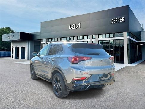 Used 2025 Buick Encore GX Sport Touring w/ Black Roof Package image 6