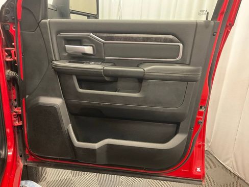 Used 2024 RAM 2500 Big Horn w/ Bed Utility Group image 31