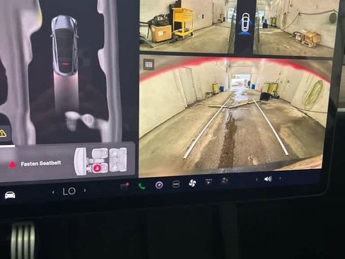 Used 2023 Tesla Model Y Performance image 11