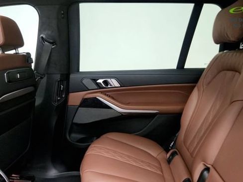 Used 2026 BMW X7 M60i AWD/4WD image 47