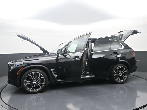 Used 2026 BMW X5 xDrive40i AWD/4WD image 42