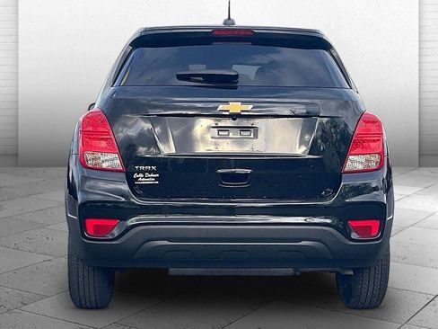 Used 2020 Chevrolet Trax LS w/ Tint and Cruise Package image 3