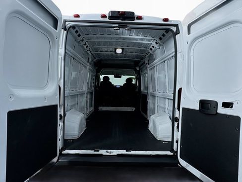 Used 2025 RAM ProMaster 2500 w/ Convenience Group FWD image 26