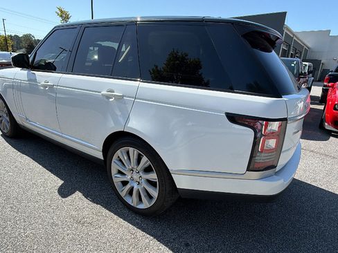 Used 2017 Land Rover Range Rover Supercharged AWD/4WD image 10