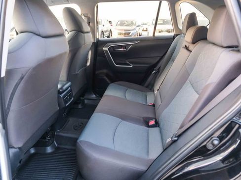 Certified 2025 Toyota RAV4 XLE FWD image 19