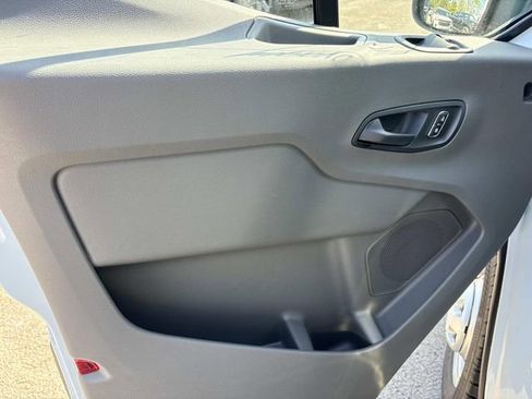 New 2026 Ford Transit 250 148 Medium Roof RWD image 21
