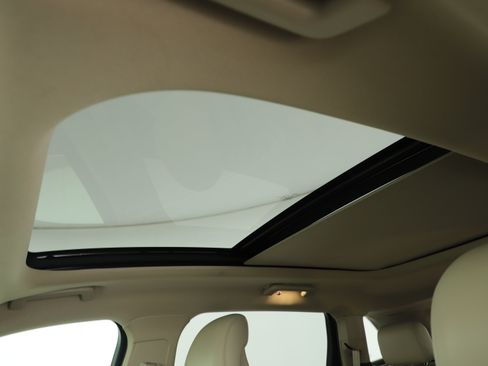 Used 2018 Lincoln MKX Reserve w/ Lincoln MKX Climate Package image 7