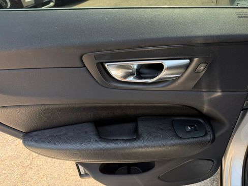 Used 2019 Volvo XC60 T5 Inscription w/ Protection Package Premier FWD image 15