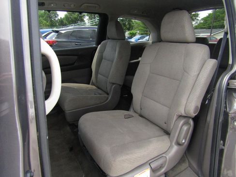 Used 2016 Honda Odyssey EX image 18
