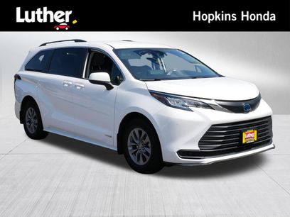 Used 2021 Toyota Sienna LE