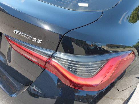 Used 2024 BMW i4 eDrive35 w/ Premium Package RWD image 39