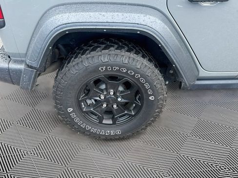 Used 2023 Jeep Wrangler Unlimited AWD/4WD image 8