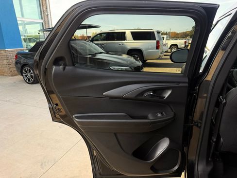 Used 2023 Chevrolet TrailBlazer LT image 31