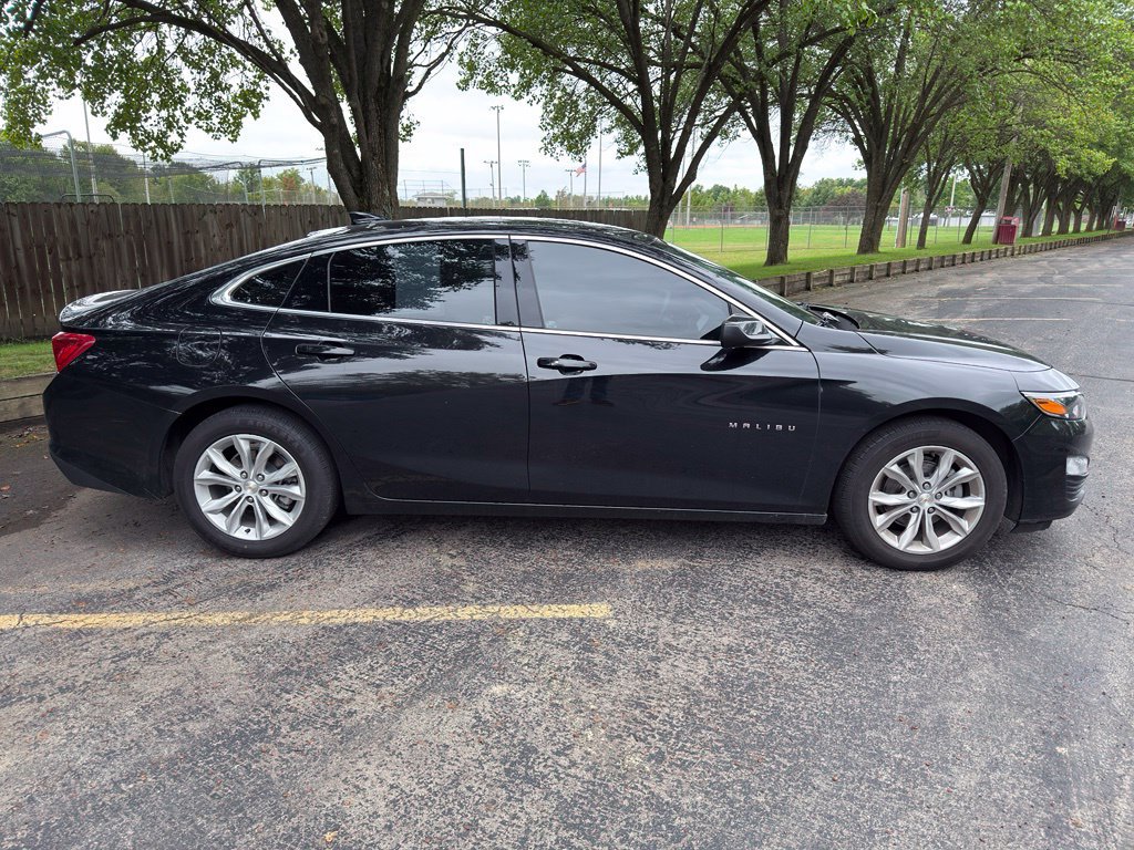 Used 2024 Chevrolet Malibu LT FWD image 11