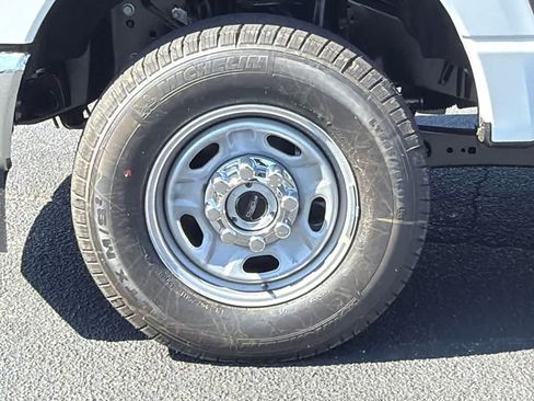 New 2026 Ford F250 XL w/ XL Chrome Package AWD/4WD image 9