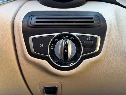 Used 2017 Mercedes-Benz GLC 300 4MATIC image 15