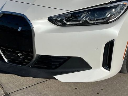 Used 2023 BMW i4 eDrive35 RWD image 7