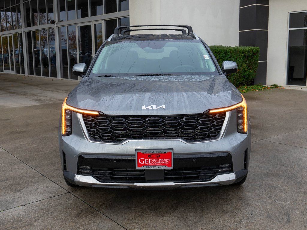 Used 2026 Kia Sorento EX w/ EX Premium Package AWD/4WD image 2