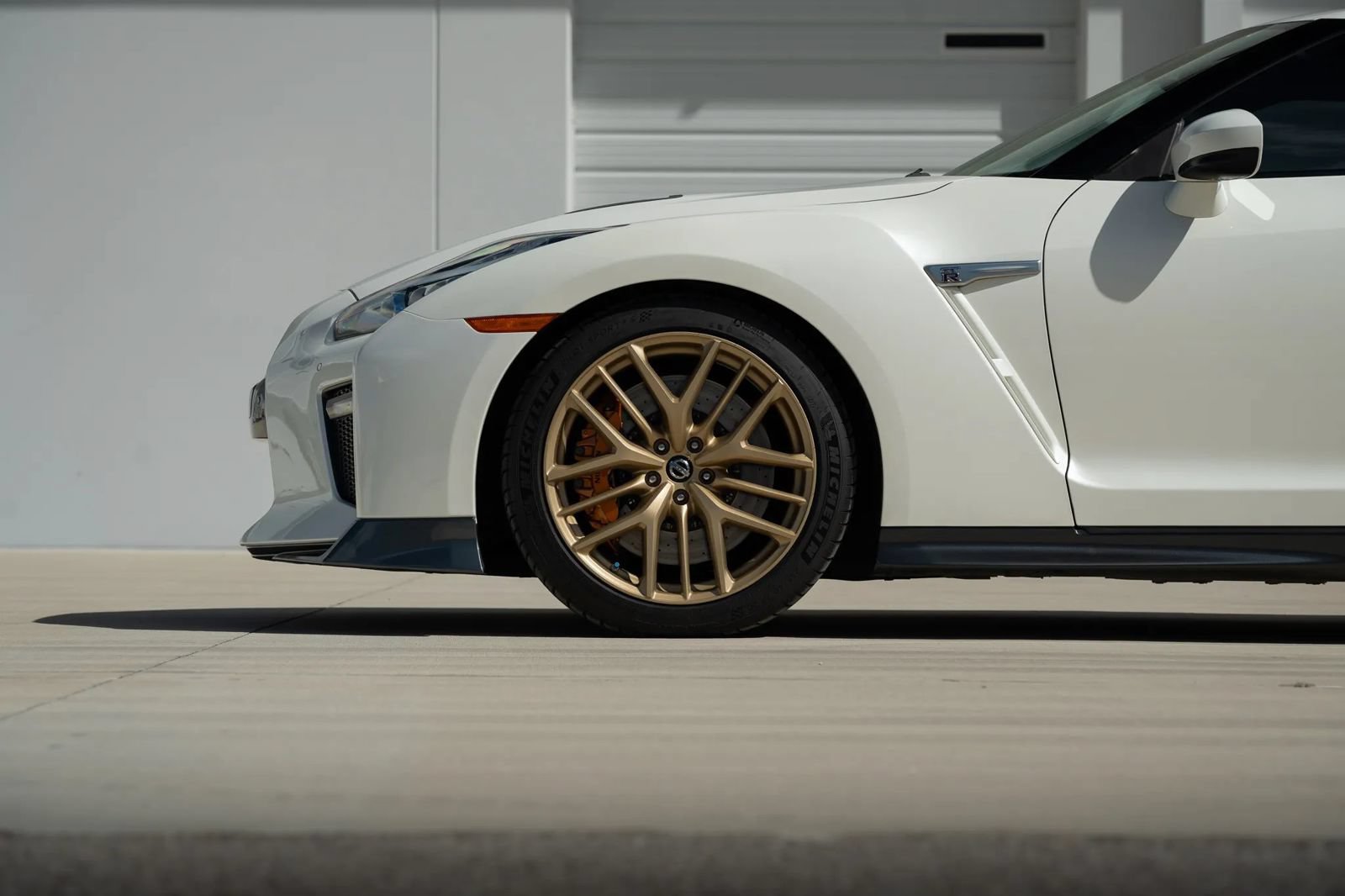Used 2017 Nissan GT-R Premium w/ Premium Interior Package AWD/4WD image 26