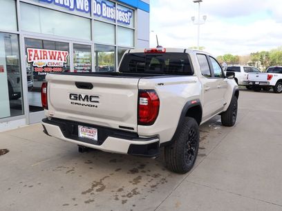 New 2026 GMC Canyon Elevation w/ Convenience Package