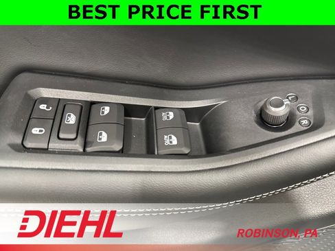 New 2025 Jeep Grand Cherokee Altitude image 22