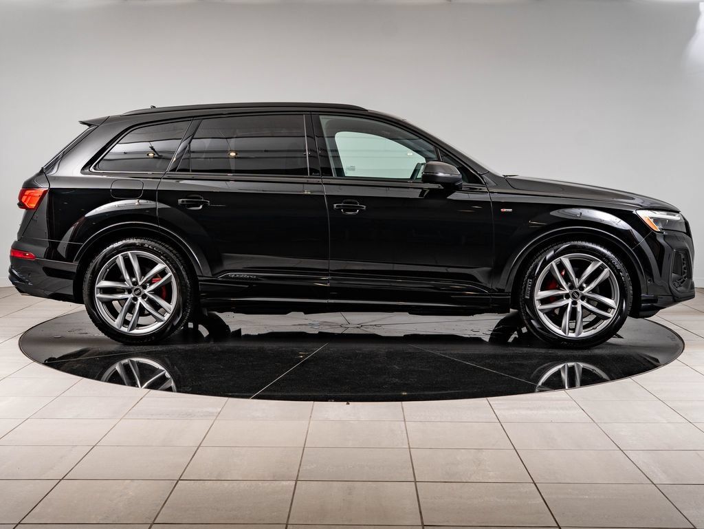 Used 2026 Audi Q7 3.0T Prestige AWD/4WD image 11