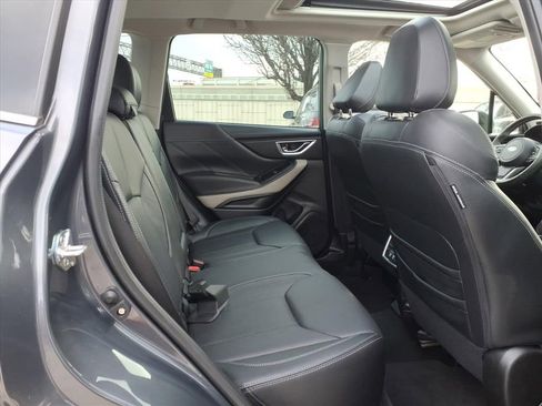 Used 2022 Subaru Forester Limited image 15